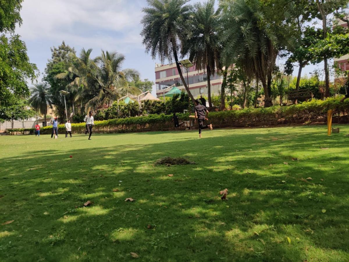 The Garden Asia Resort Kumbalgod Exterior photo